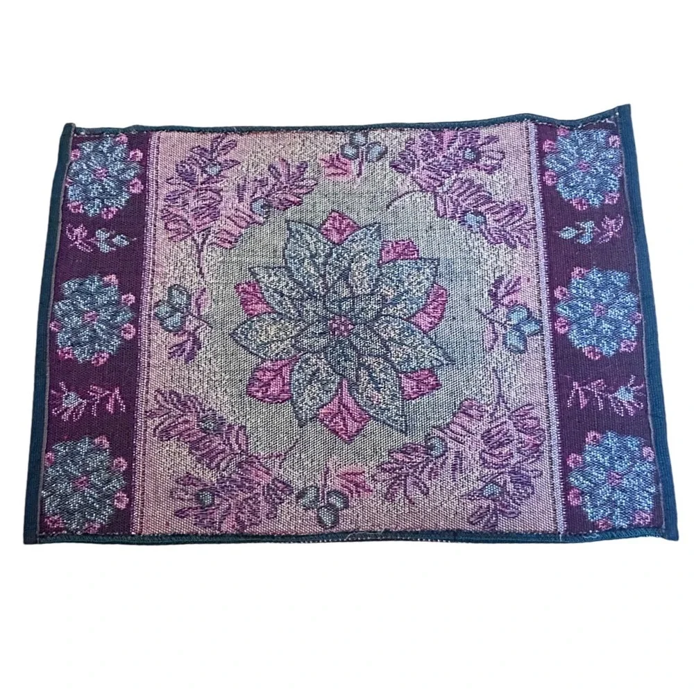 Christmas vintage Poinsettia Tapestry Table Runner & Placemats Set Red Burgundy